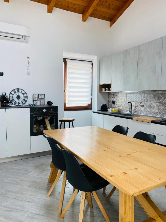 B&B Al Centro - Ossi Экстерьер фото